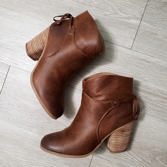 FINAL $ DROP Brown ankle boots chunky heel booties size 9 western country boho - Picture 2 of 10